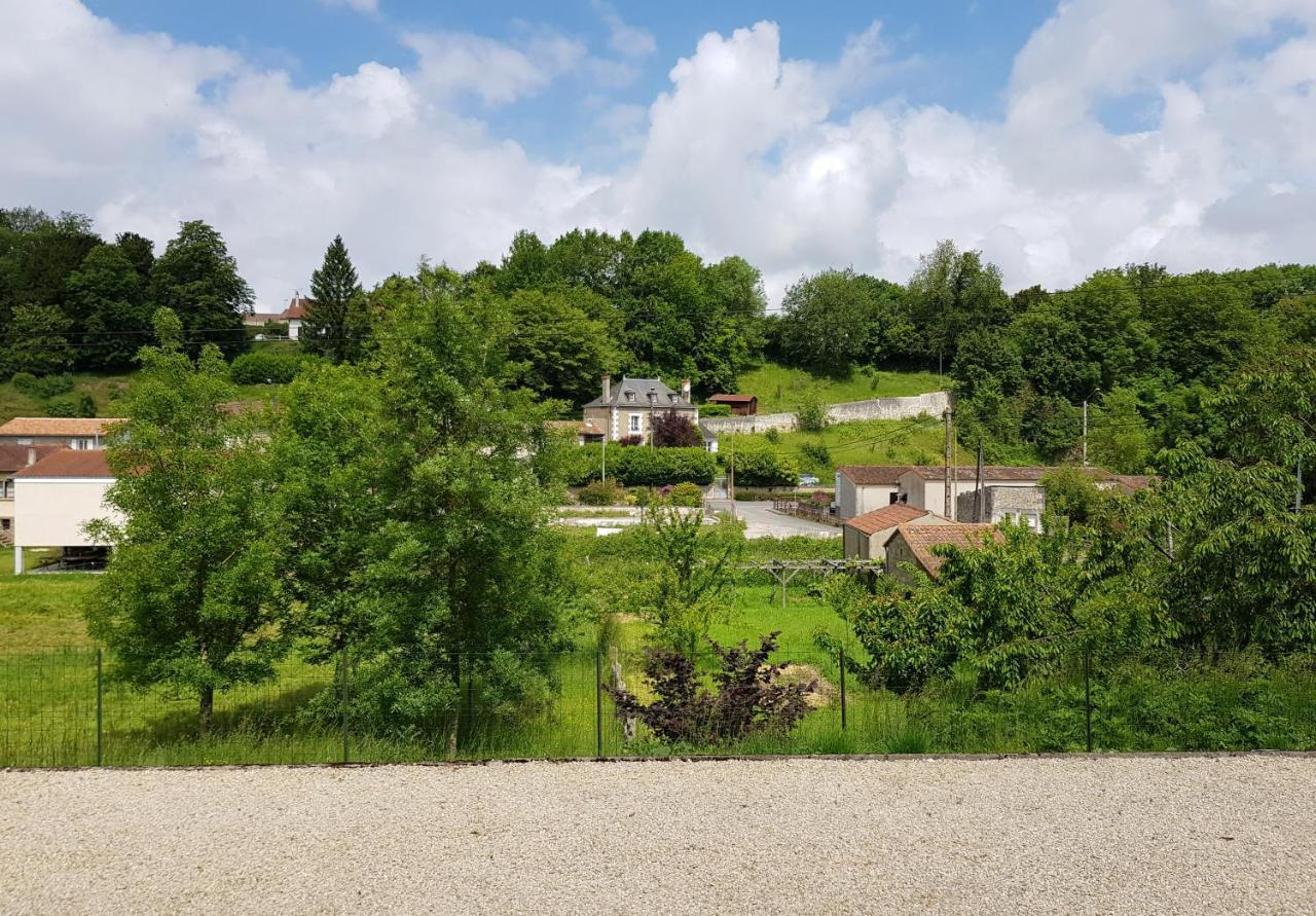 Le Pre Pigeon 86250 Charroux Vienne B&B 외부 사진